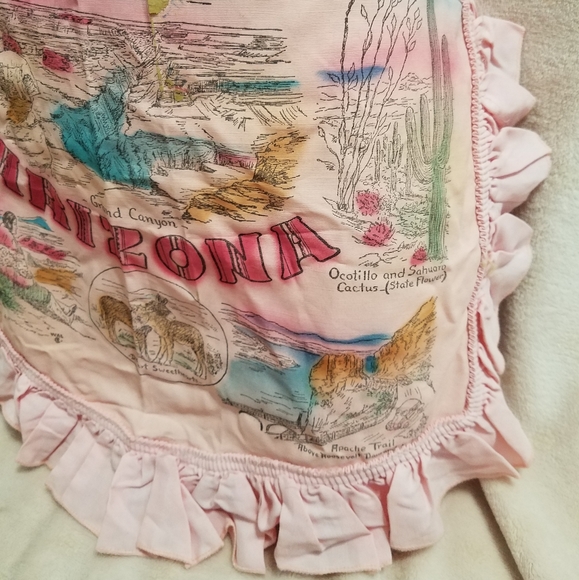 Vintage Pink Souvenir of Arizona Ruffled Apron - Picture 2 of 9